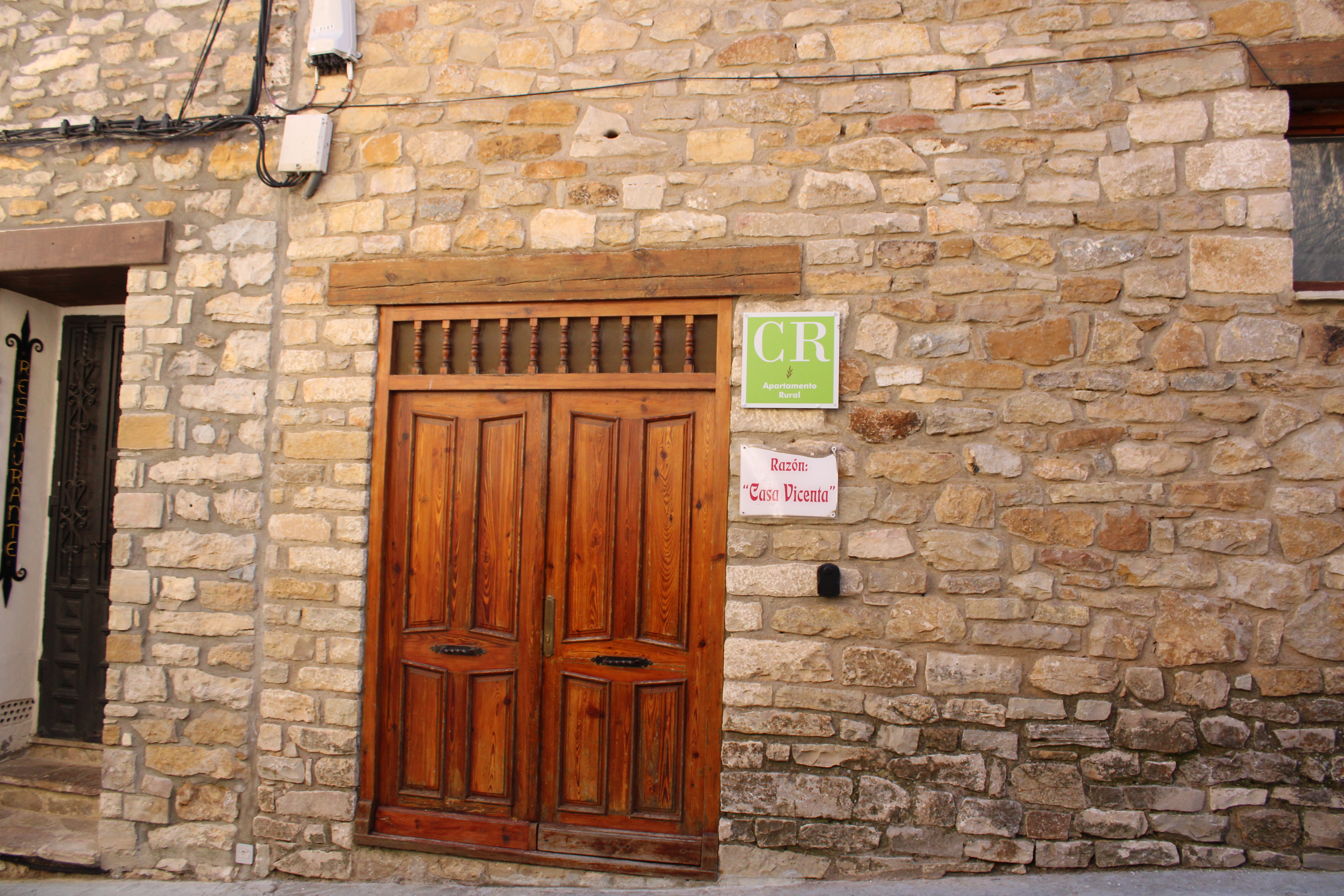 Entrada de los apartamentos